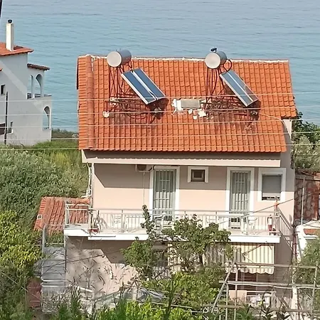 Apartament House Mantesos Kinira