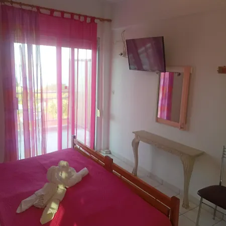 House Mantesos * Kinira