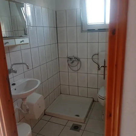 House Mantesos Κοίνυρα